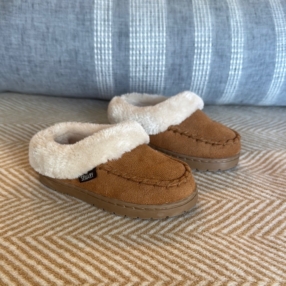 Kids Brown Cozy Faux-Fur Lined Slippers